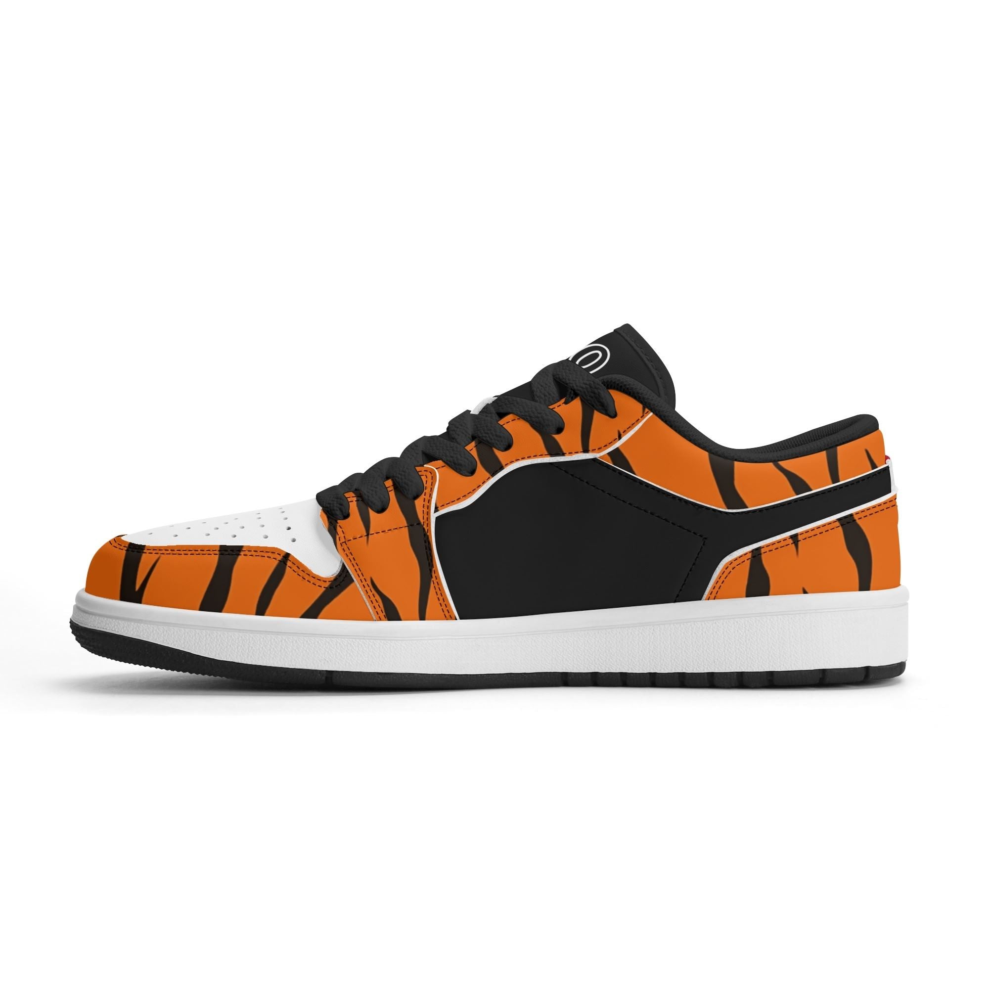 Lion Scratch | Custom Oranje Sneakers