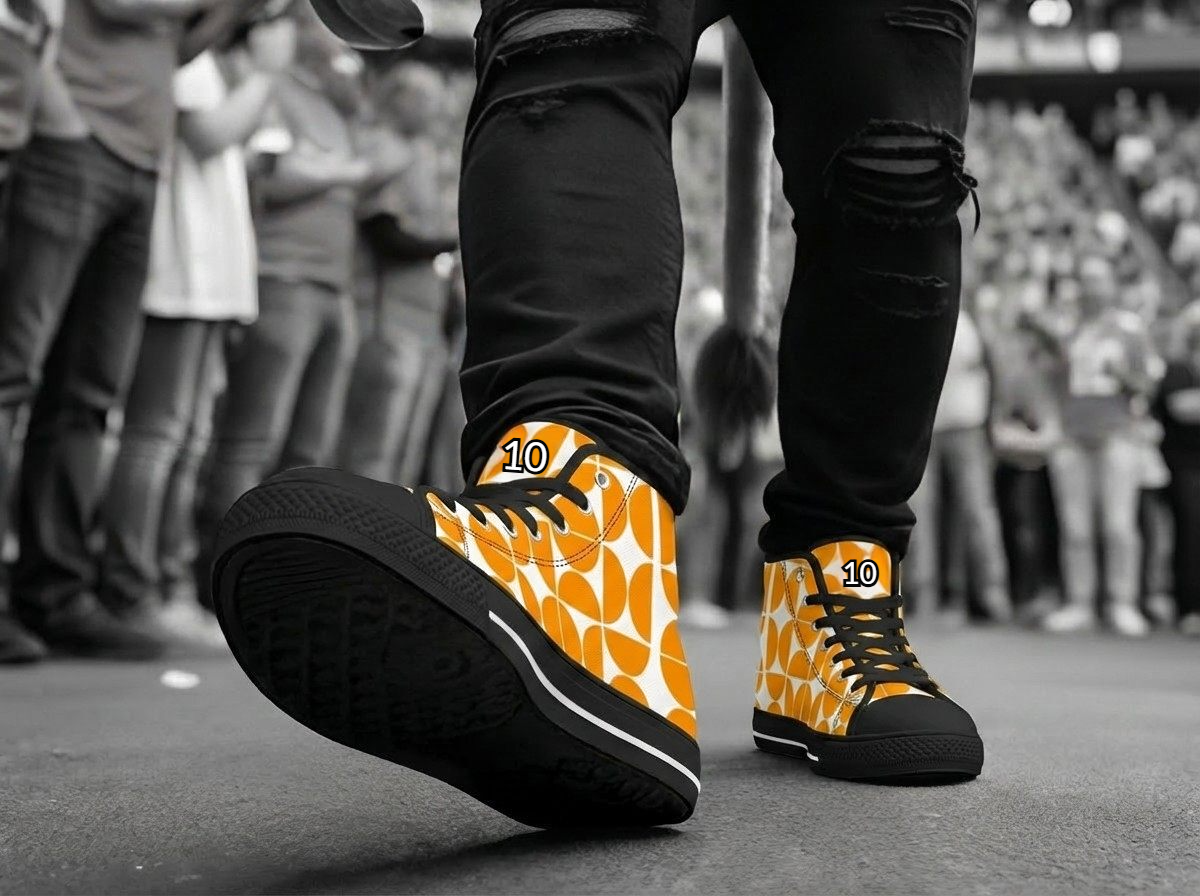 Halve Maan | Custom Oranje Kicks | Vintage Vibes 🔥